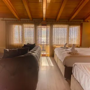 Albergue Cheers Lighthouse, Istambul